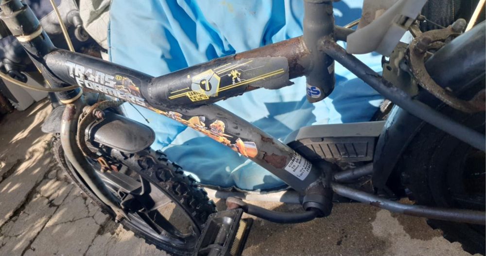 Bicicleta de crianca transformers usada
