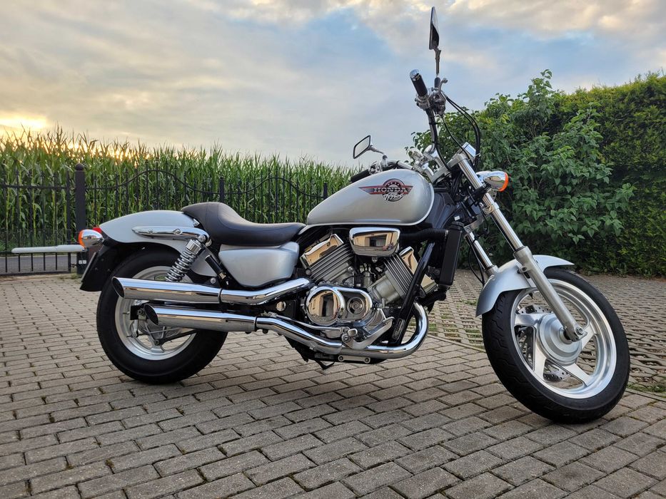 Honda Magna VF750