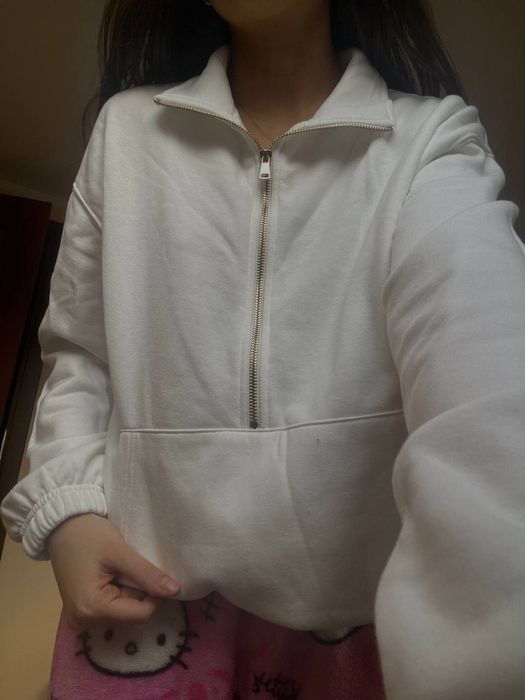 Ciepła bluza biała