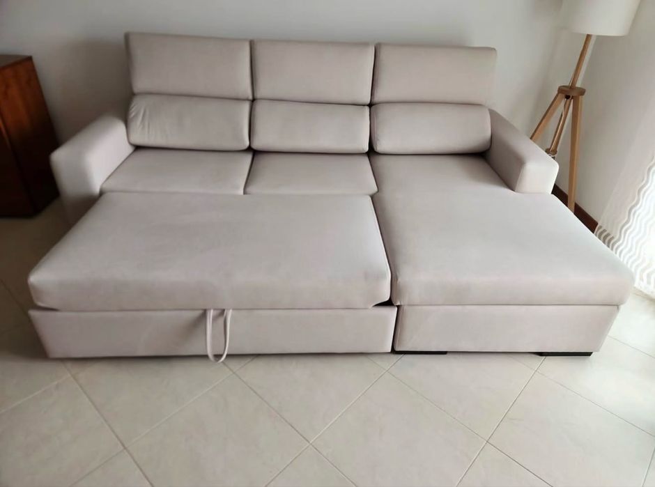 Sofa com chaise longue e cama