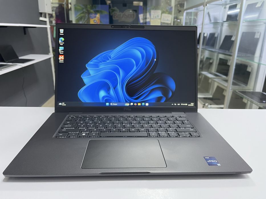 Dell Latitude 7530 i7 1270P|DDR5 16GB|SSD 256 |FullHD IPS|Гарантія
