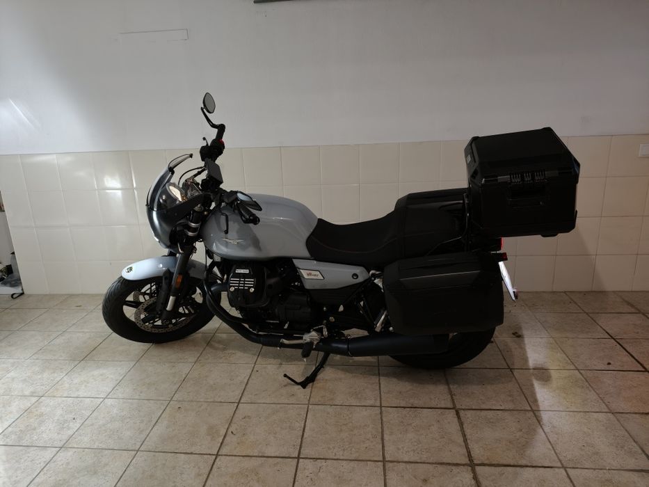 Moto Guzzi V7 Sport 2025