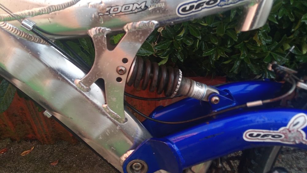 Bicicleta para estrada e também para monte