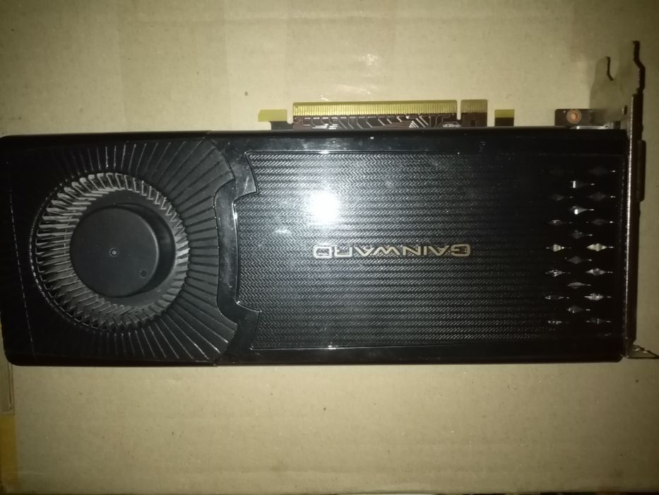Nvidia geforce gt 960 2 gb.