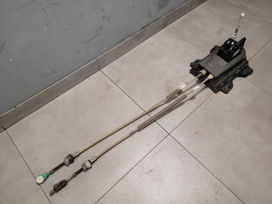Wybierak lewarek Opel Corsa E 5 biegów 1.4 benzyna 555.09.034