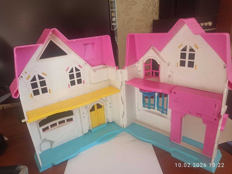 продам детскую игрушку замок