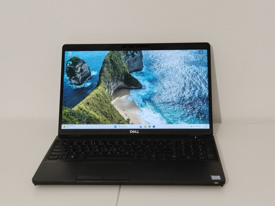 Ігровий ноутбук Dell precision 3541 /intel  i5 9300/DDR 8GB/Nvidia 4GB
