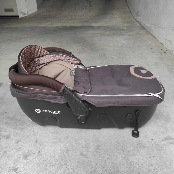 Trio Neo Concord com isofix, ovo, alcofa e capa para a chuva