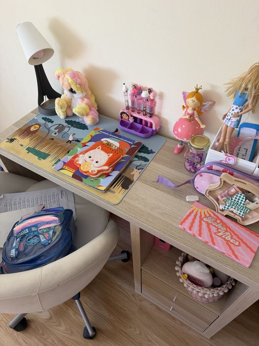 Secretária Kallax Ikea com módulo de gavetas