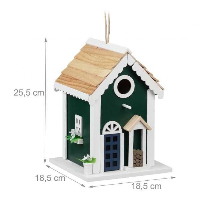 Domek dla ptaków wiejska budka