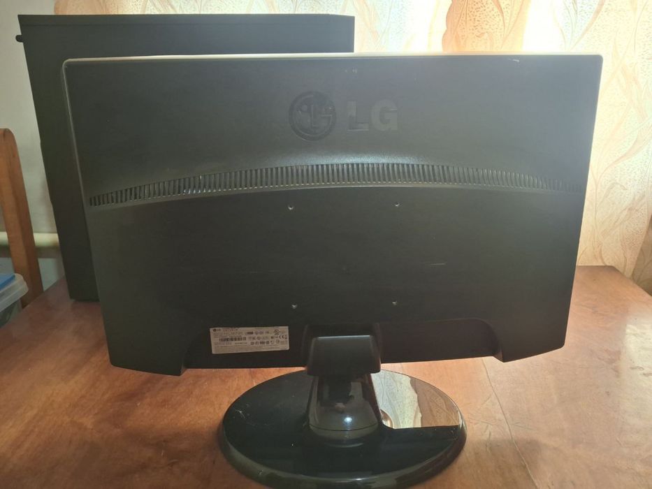 lg flatron w2243t - купить монитор для ПК - Цена на OLX.ua