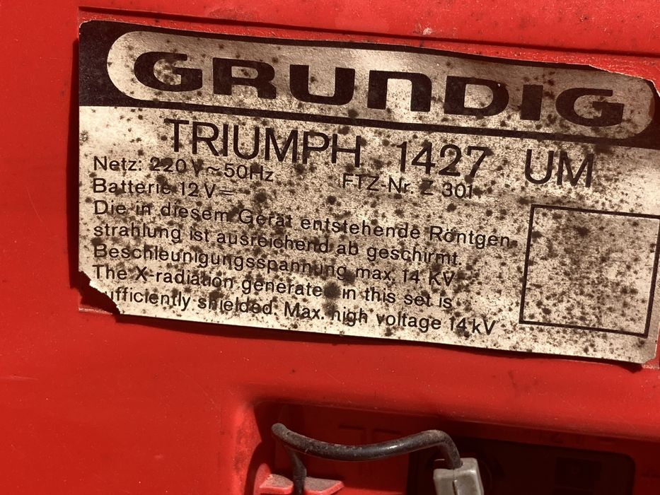 TV radio FM Triumph 1427 UM Grundig
