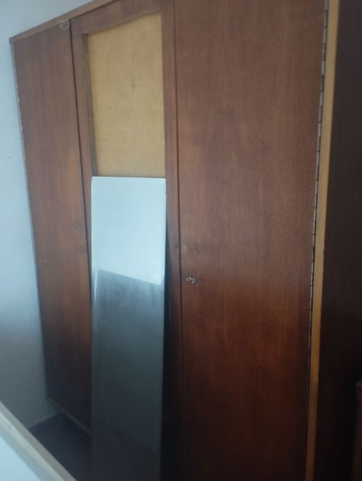 Продається шафа в доброму стані