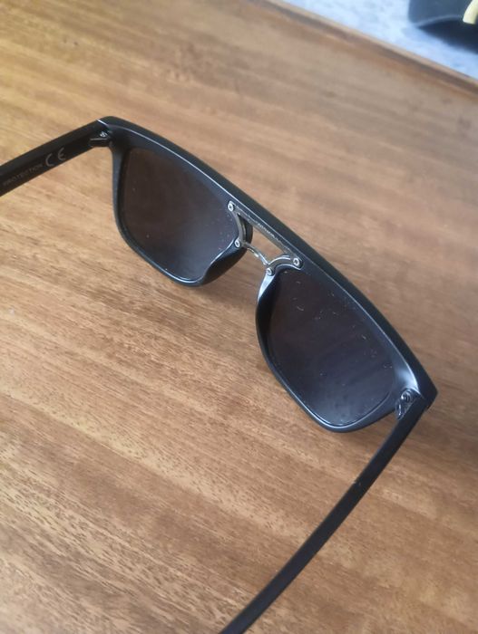 Óculos de Sol Pretos