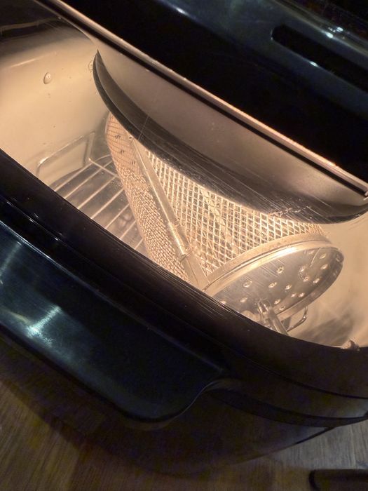 Аэрофритюрница Liven (Oil-Free Air Fryer) — без масла! Б/у рабочая