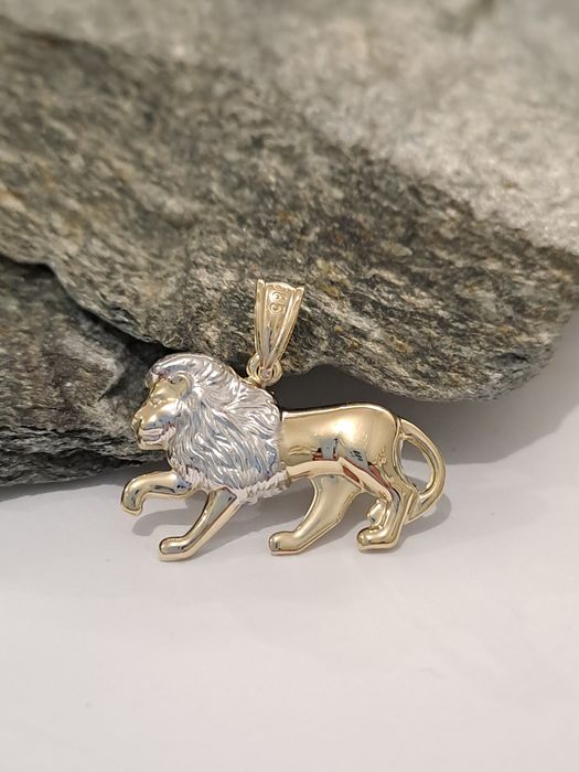 Złota zawieszka Lew Pr.585 Nowa 2.3 x 1.4 cm