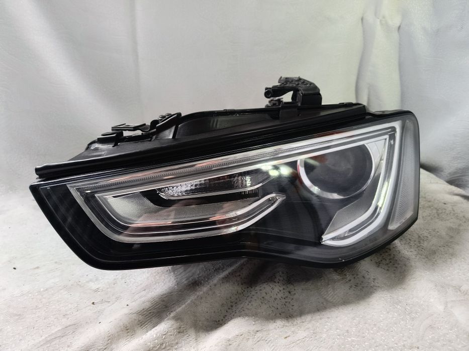 Lampa Xenon lewa Audi A5 8t Lift Europa reflektor przedni  cała