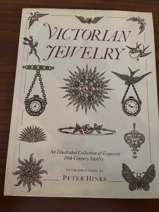 Victorian Jewelry – Livro ilustrado sobre joalharia do séc. XIX