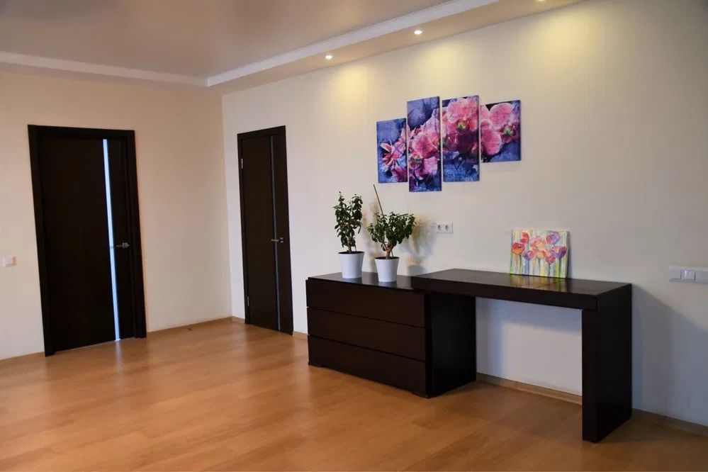Продам 3к квартиру ЖК Best House