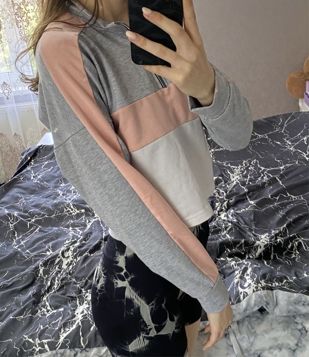 кроп-топ (розмір 42)