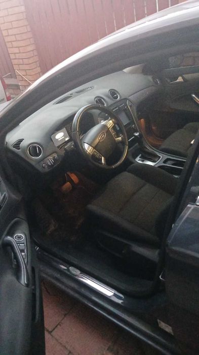 продаеться обмен Ford Mondeo 4 2012