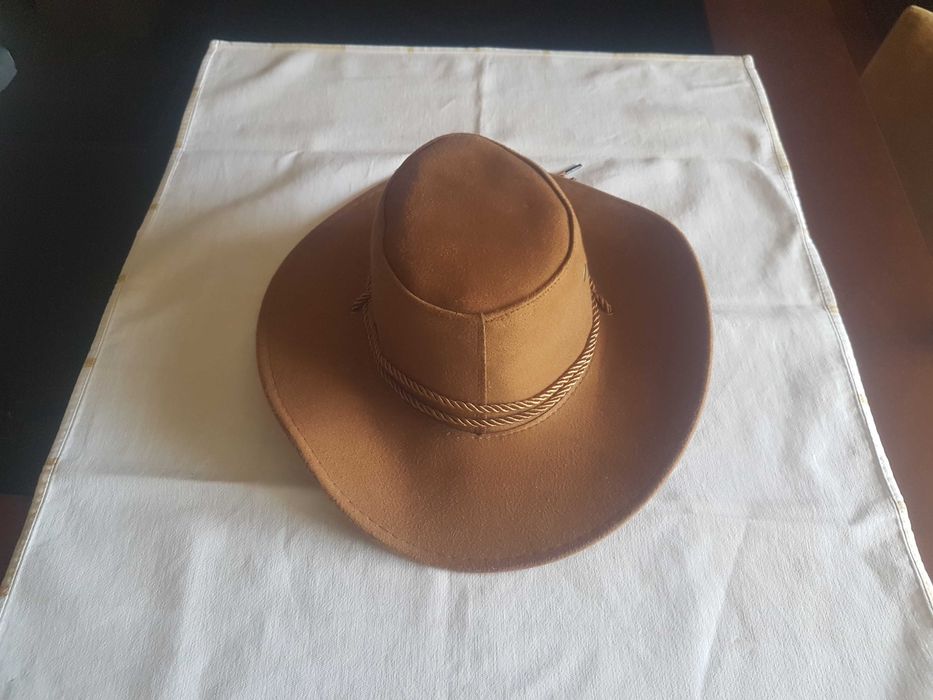 Chapéu de Feltro Desportivo em Castanho para Homem