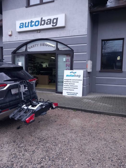 Platforma rowerowa na 3 rowery Thule VeloCompact 926 - godna polecenia, lekki, kompaktowy bagażnik. Możliwość dostawki na 4 rower