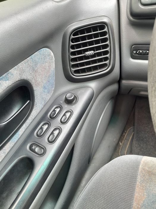 Рено Лагуна avtomat