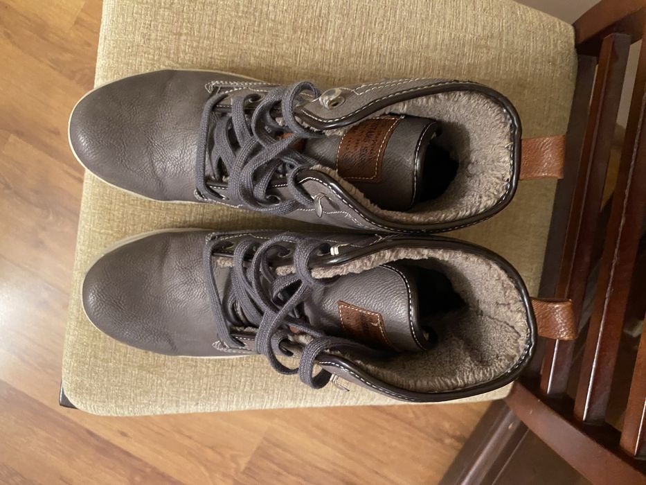 Zimowe buty Mustang, wkladka 25cm.