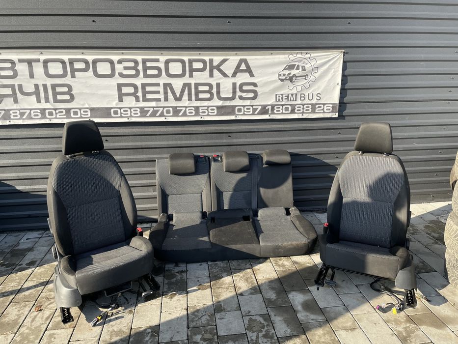 Салон , сидіння передні задні Skoda Octavia A7 дорест