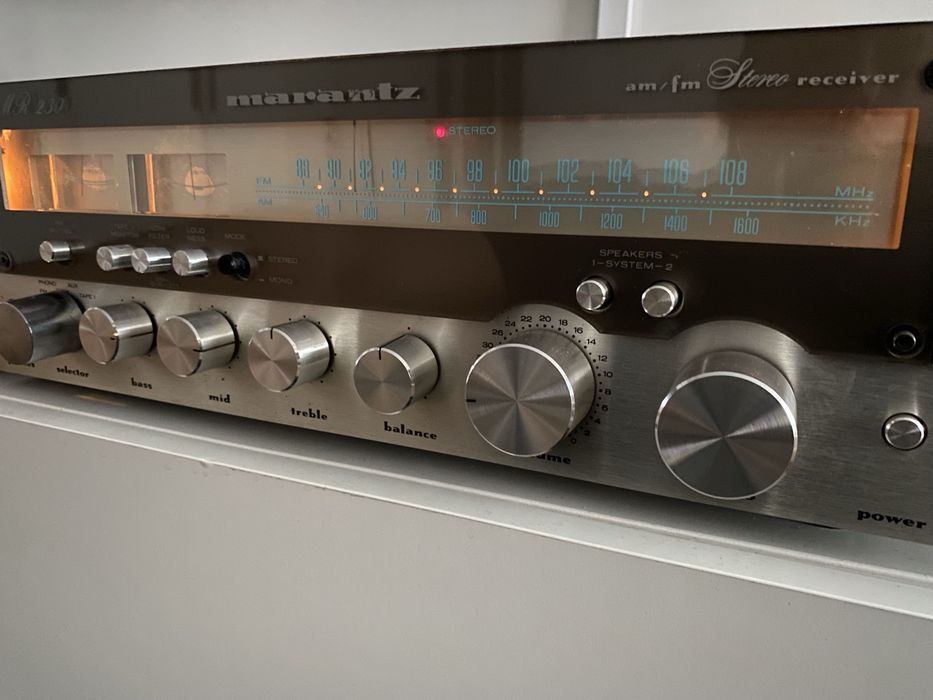 Amplituner Marantz MR 230