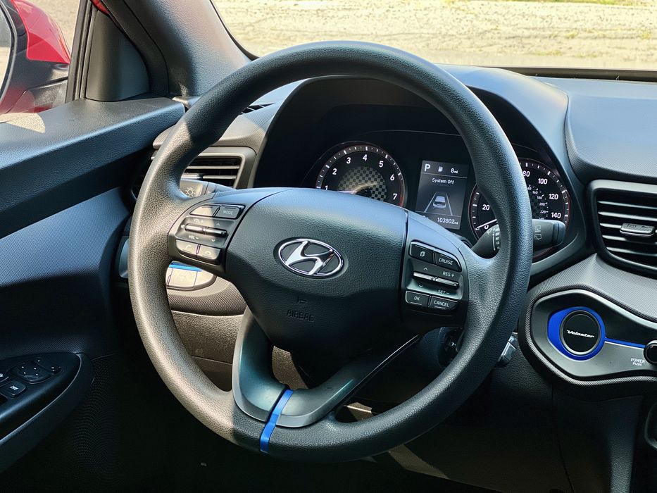Hyundai Veloster