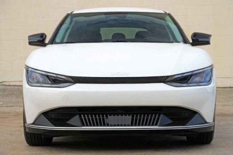 2024 Kia EV6 Light