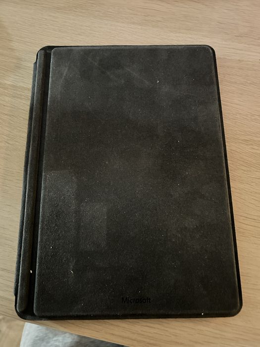 Tablet Levono, Microsoft