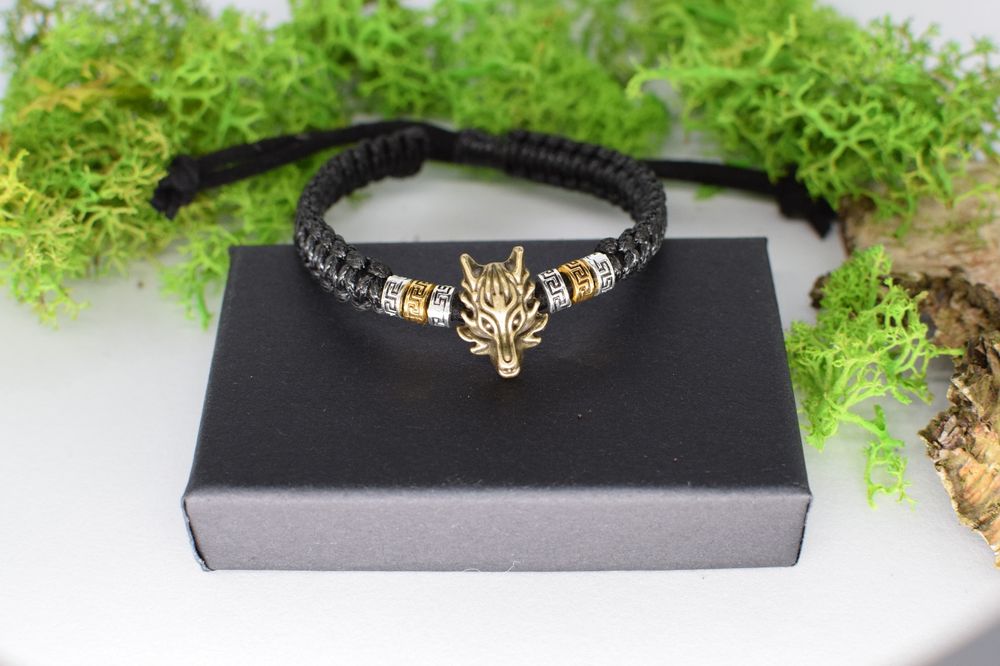 Bransoletka z wilkiem