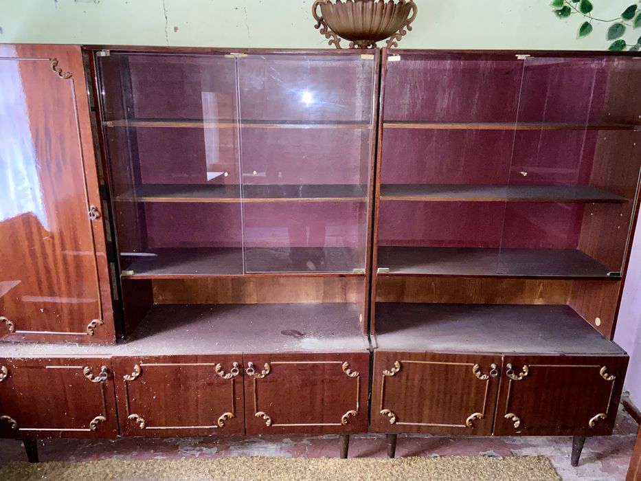 Меблі (шафи, серванти)