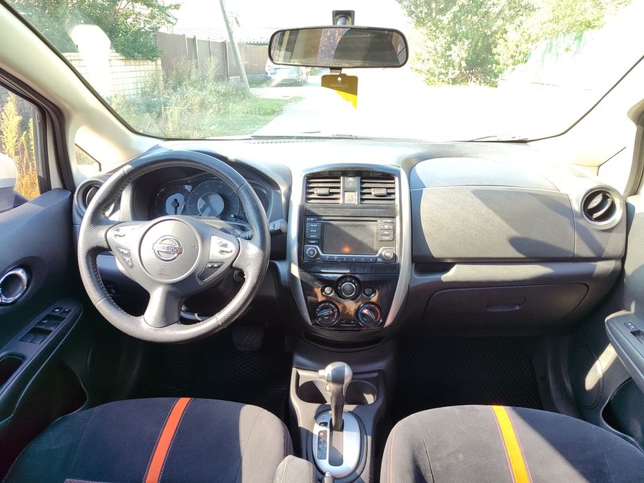 Продам Nissan Note Versa 1.6 газ/бенз