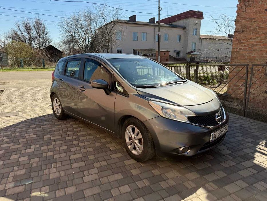 Nissan Note E12,2015 року