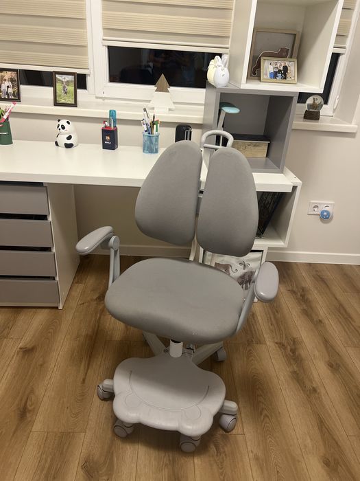 Стіл пимьмовий в ідеальному стані