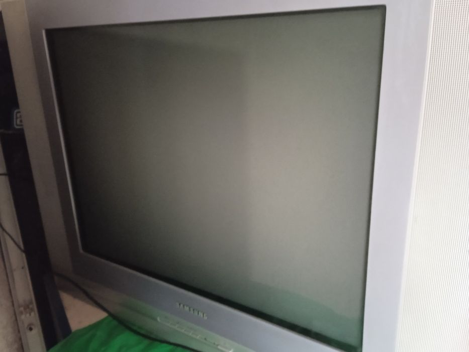Телевізор Samsung cs29k10zqq діагональ 68 см