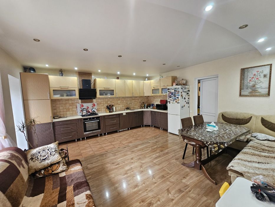 Продам дом в пригороде Одессы