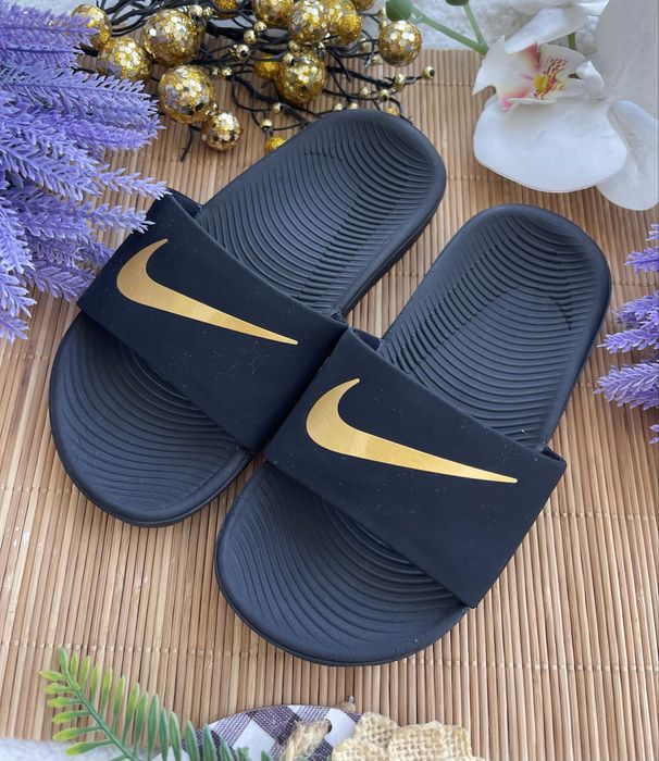 Дитячі шльопки ,сланці від nike