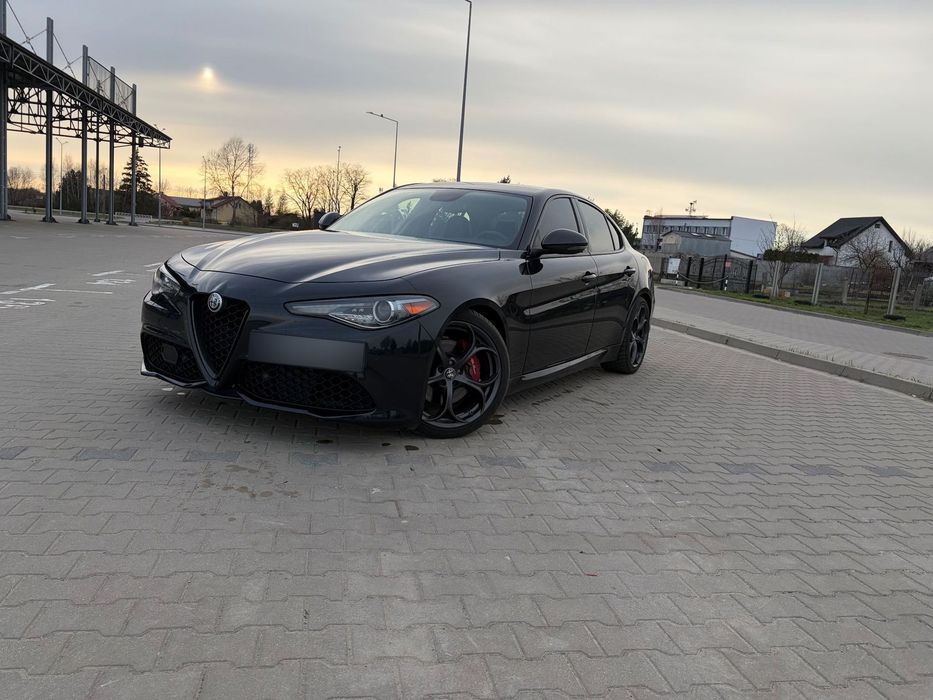 Alfa Romeo Giulia Alfa Romeo Giulia Veloce