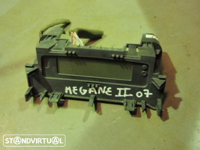 Digital radio / relogio - Megane II ( 2007 )