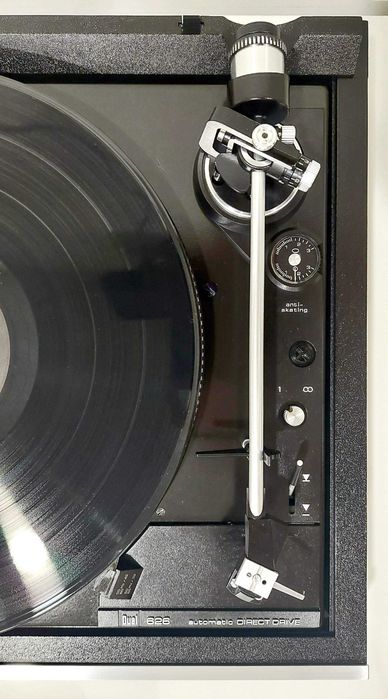 Gira-Discos "high-end" DUAL CS-626 "Direct Drive" / "ULM ORTOFON" (imaculado)
