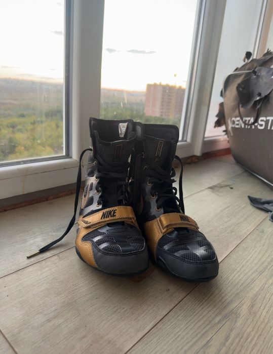 Hyperko 1 gold-black, оригінал 44