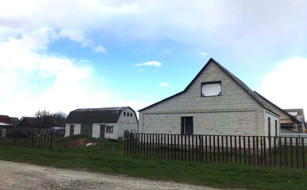 БЕЗ% продам 4к будинок 83м2 с. Баришівка, 10 соток та гараж