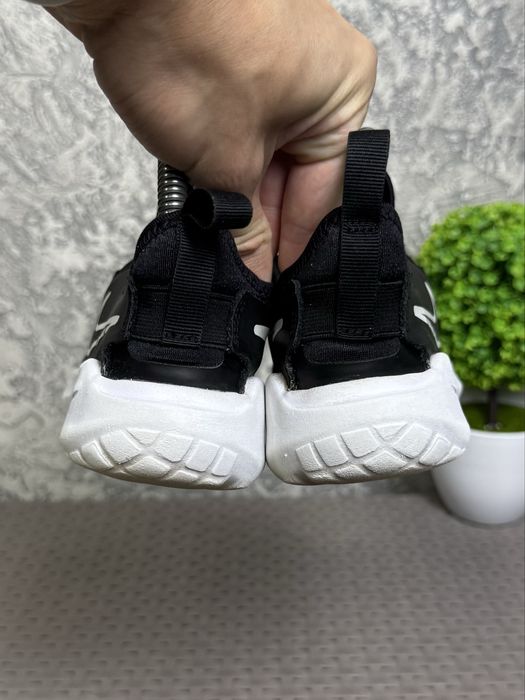 Nike Flex Runner кроссовки 31 размер детские беговые черные