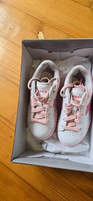 Дитячі кросівки diadora 28 р