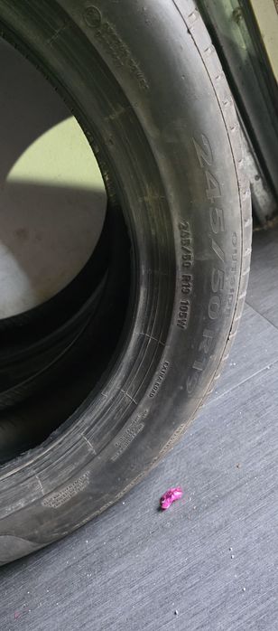 Pneus 245 50 R19  4 pneus por 80€